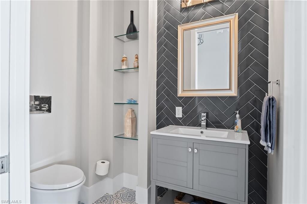 218 Bayshore Dr , Cape Coral, FL 33904 Photo