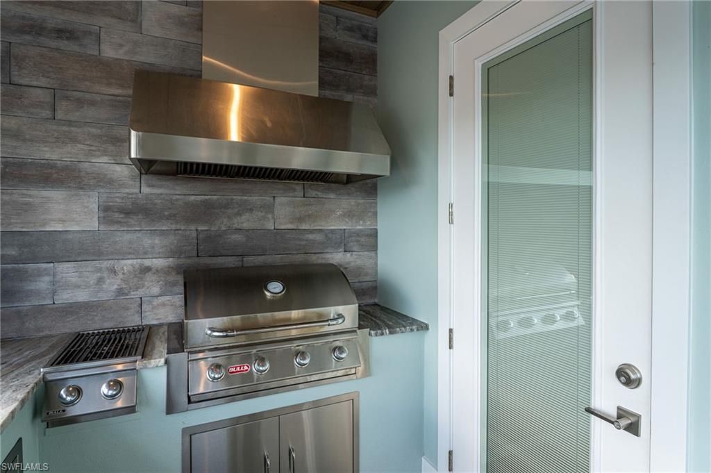 218 Bayshore Dr, Cape Coral, FL 33904 Photo