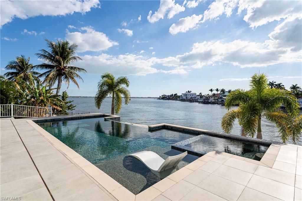 218 Bayshore Dr , Cape Coral, FL 33904 Photo