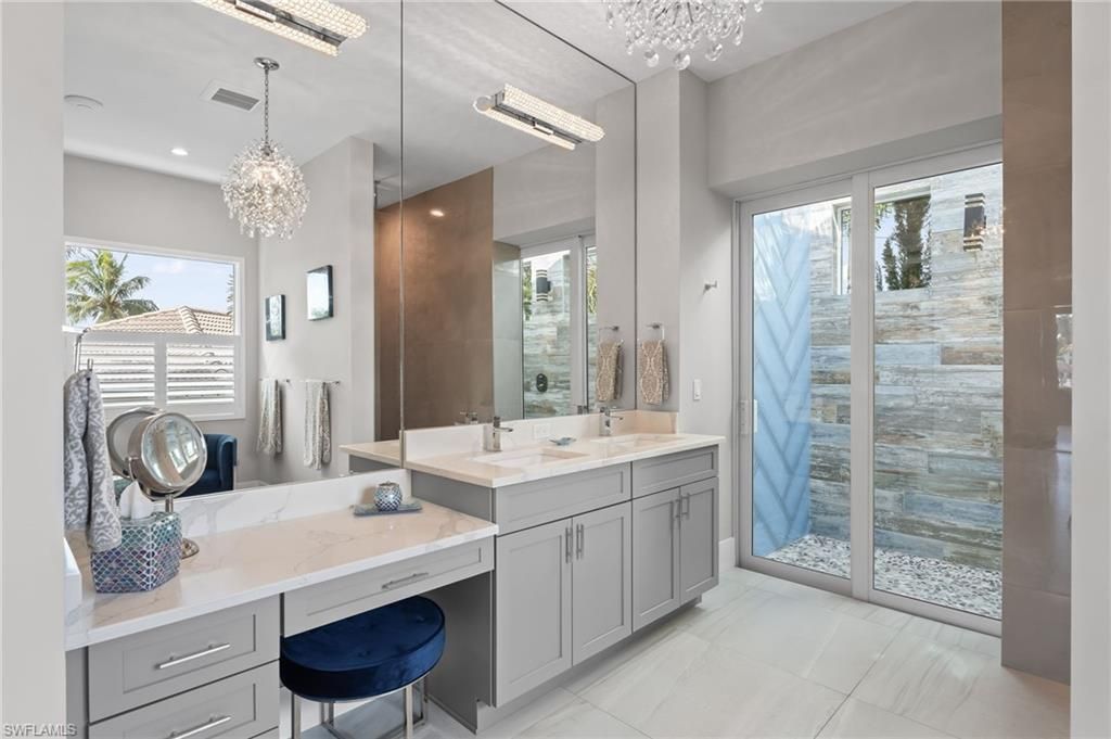 218 Bayshore Dr, Cape Coral, FL 33904 Photo