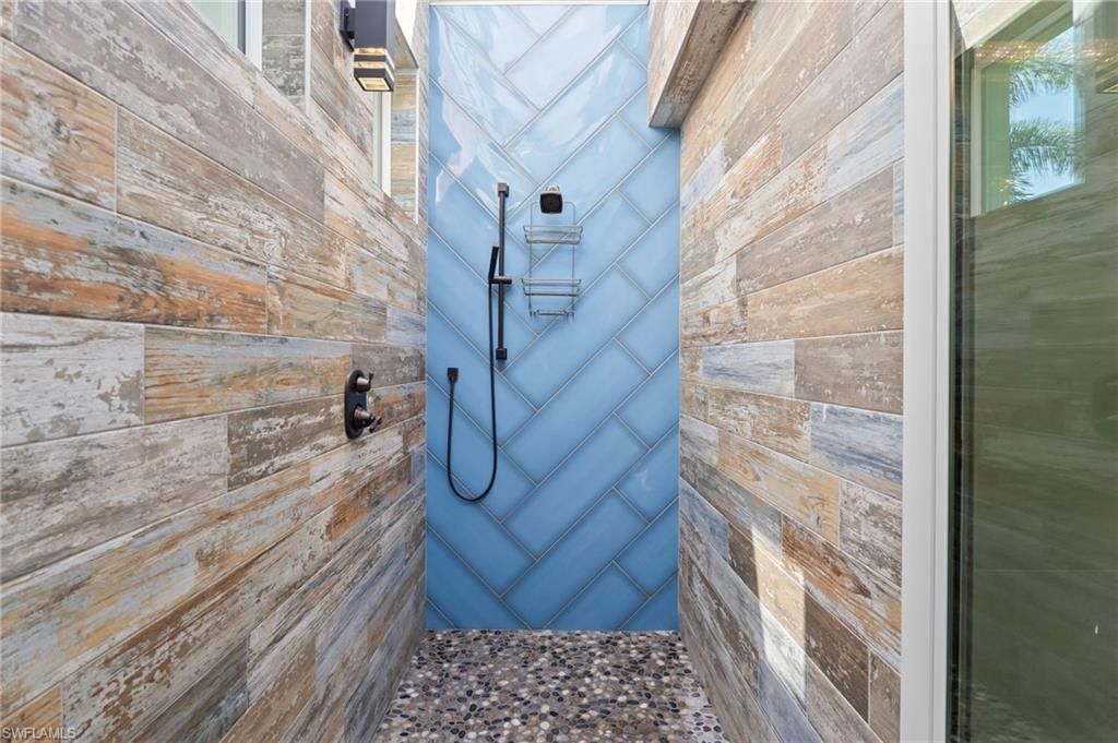 218 Bayshore Dr, Cape Coral, FL 33904 Photo