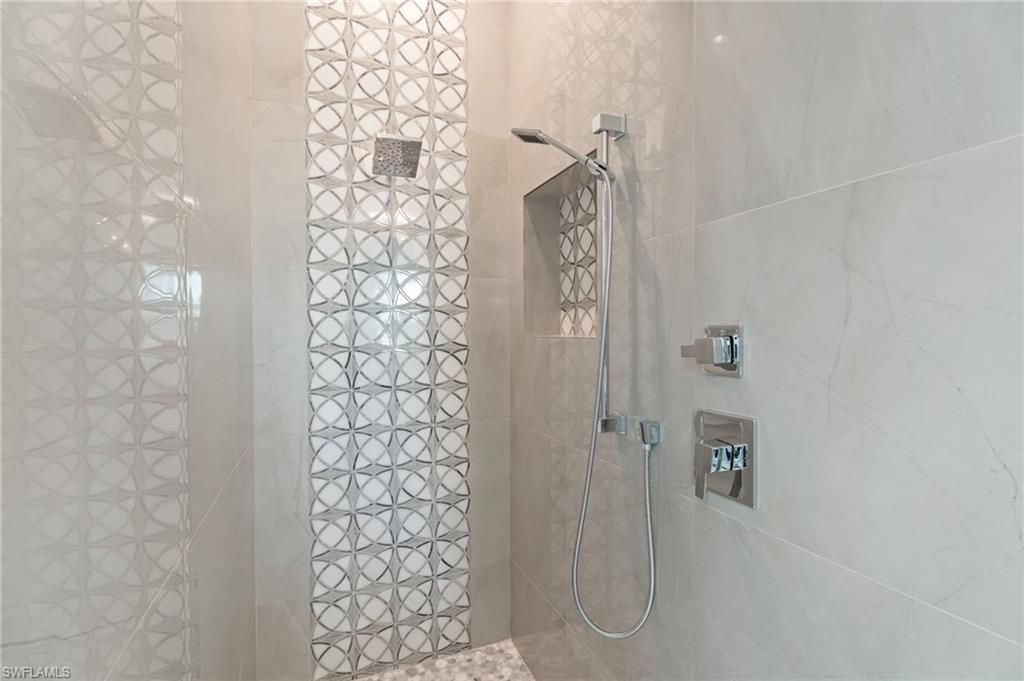 218 Bayshore Dr, Cape Coral, FL 33904 Photo