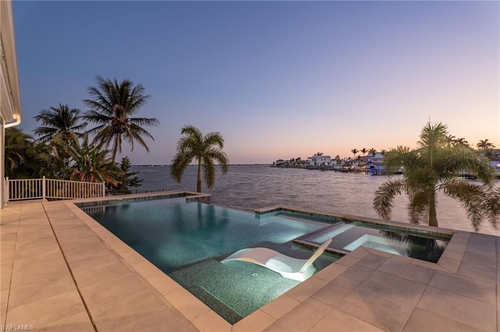 218 Bayshore Dr , Cape Coral, FL 33904 Photo