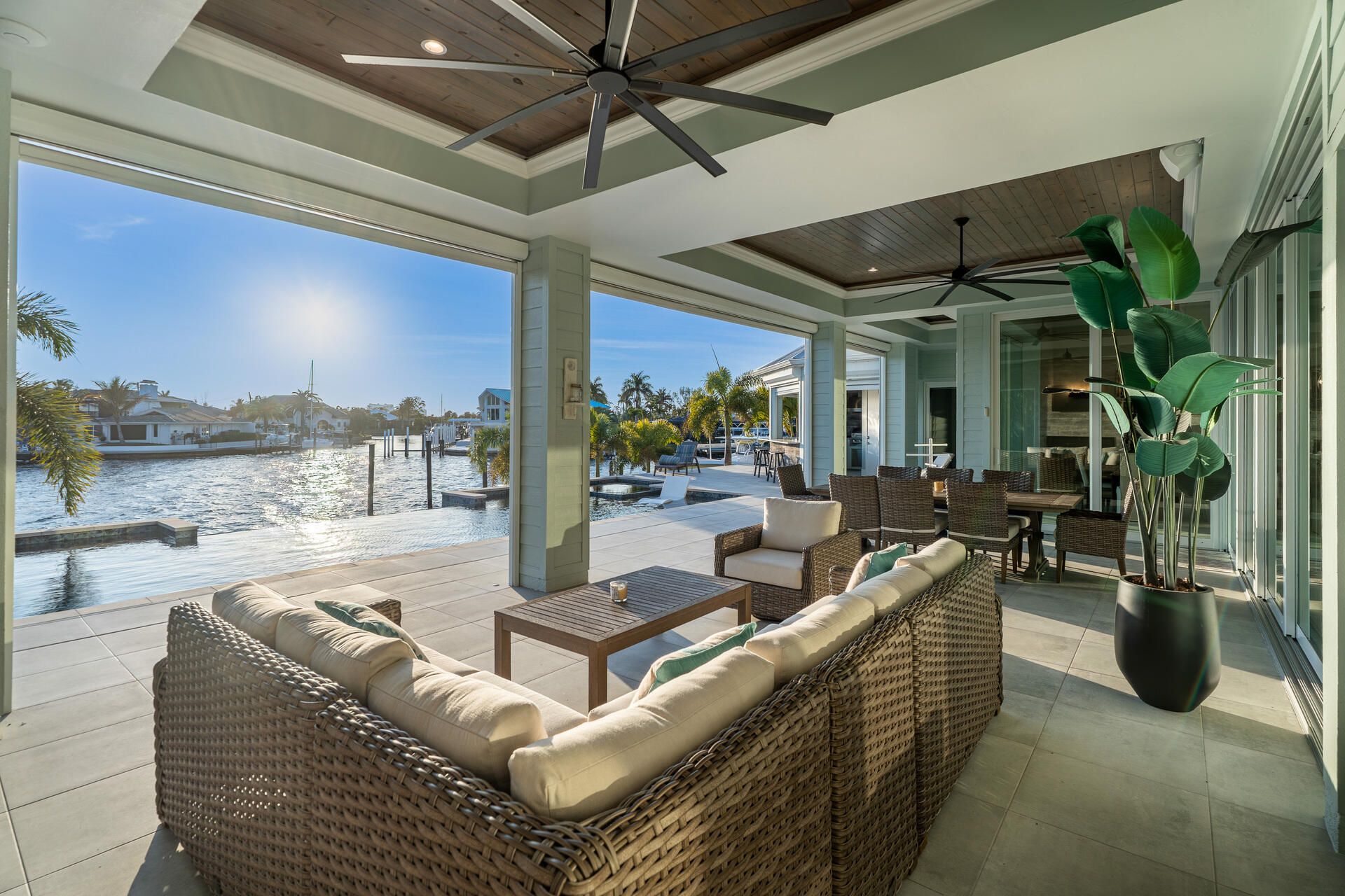 218 Bayshore Dr, Cape Coral, FL 33904 Photo