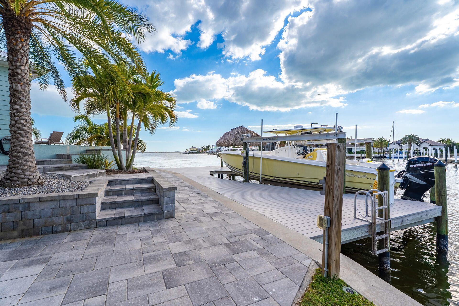 218 Bayshore Dr, Cape Coral, FL 33904 Photo