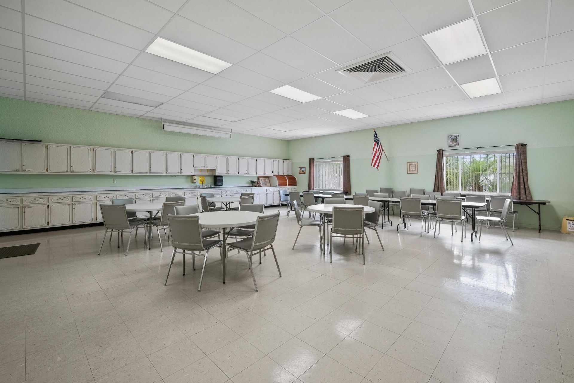 2840 Lake Osborne Drive, Unit 111, Lake Worth Beach, FL 33461 Photo