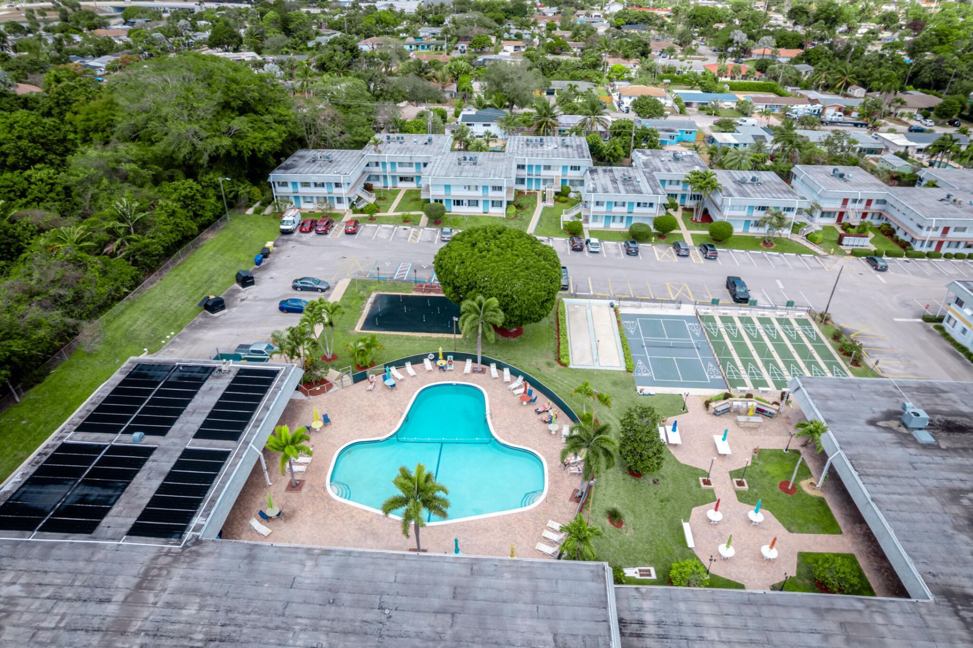 2840 Lake Osborne Drive, Unit 111, Lake Worth Beach, FL 33461 Photo