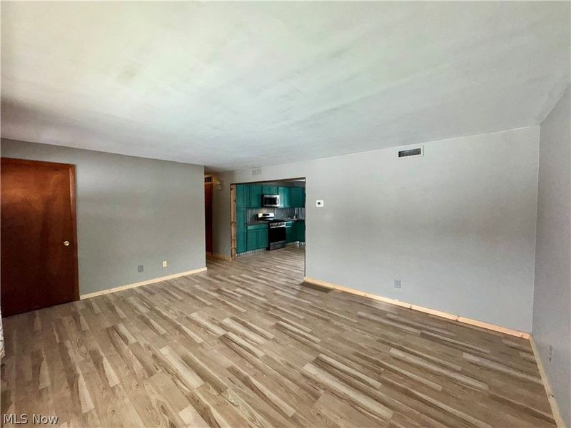 470 Nel Da Mar Drive, New Concord, OH 43762 Photo 3