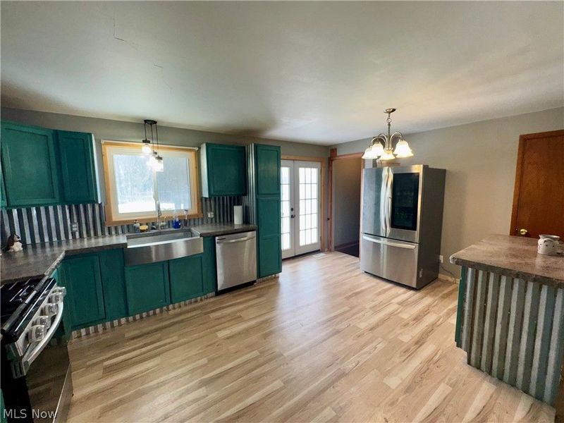 470 Nel Da Mar Drive, New Concord, OH 43762 Photo 4