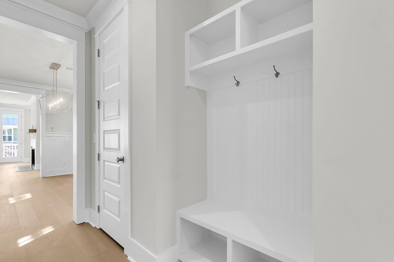 7010 Alpine Bay Lane Photo 23