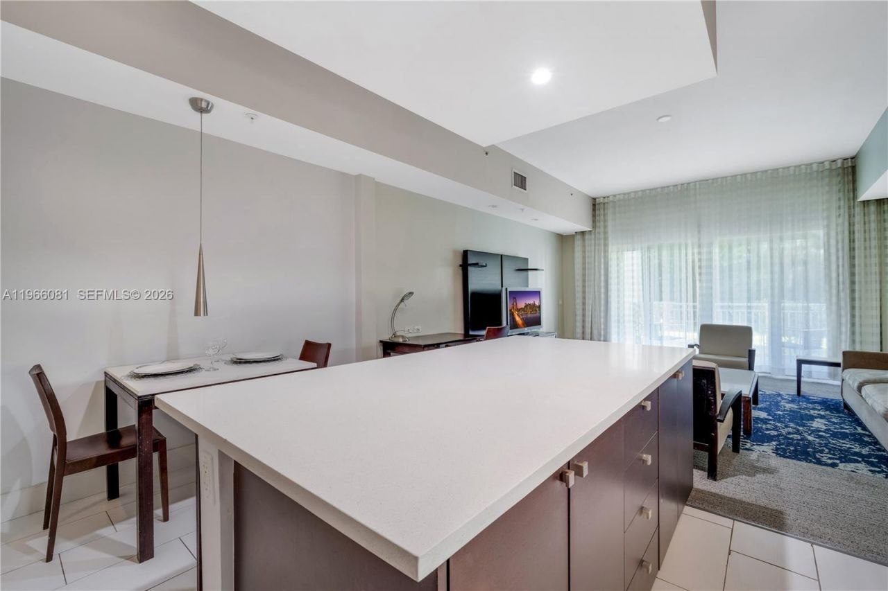 5300 NW 87th Ave , Unit 108, Doral, FL 33178 Photo