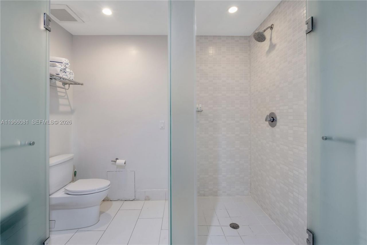 5300 NW 87th Ave , Unit 108, Doral, FL 33178 Photo