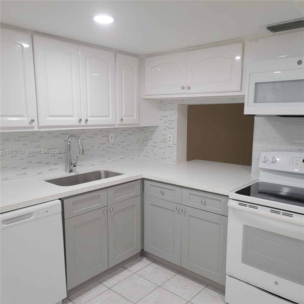 6699 Racquet Club Dr, Unit 198, Lauderhill, FL 33319 Photo