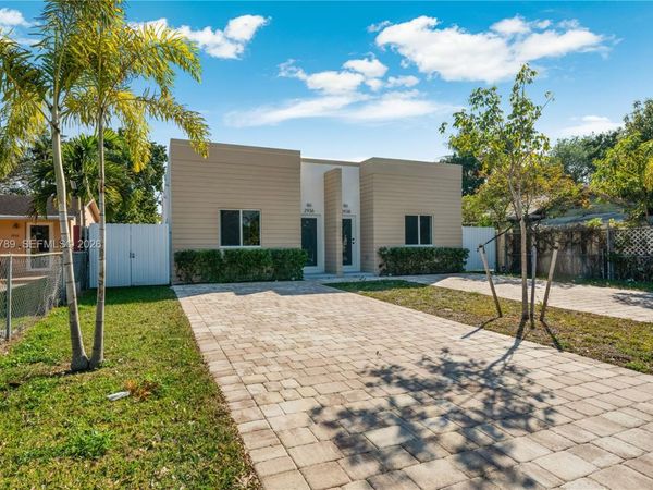 2936 NW 27th St , Miami, FL 33142
