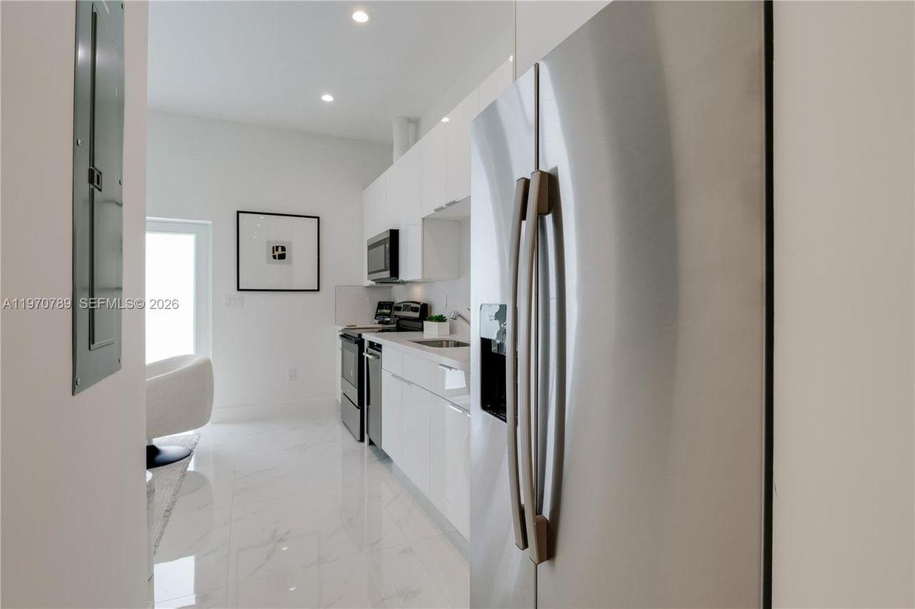 2936 NW 27th St , Miami, FL 33142 Photo