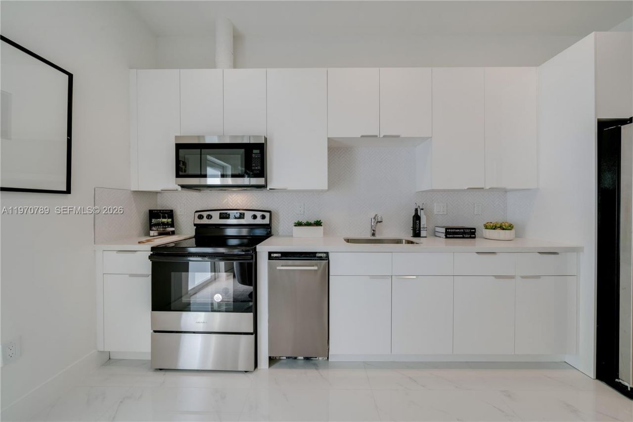 2936 NW 27th St , Miami, FL 33142 Photo