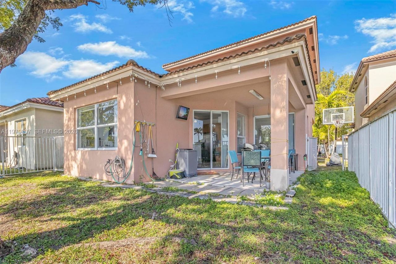 3736 NE 9 Ct, Homestead, FL 33033 Photo