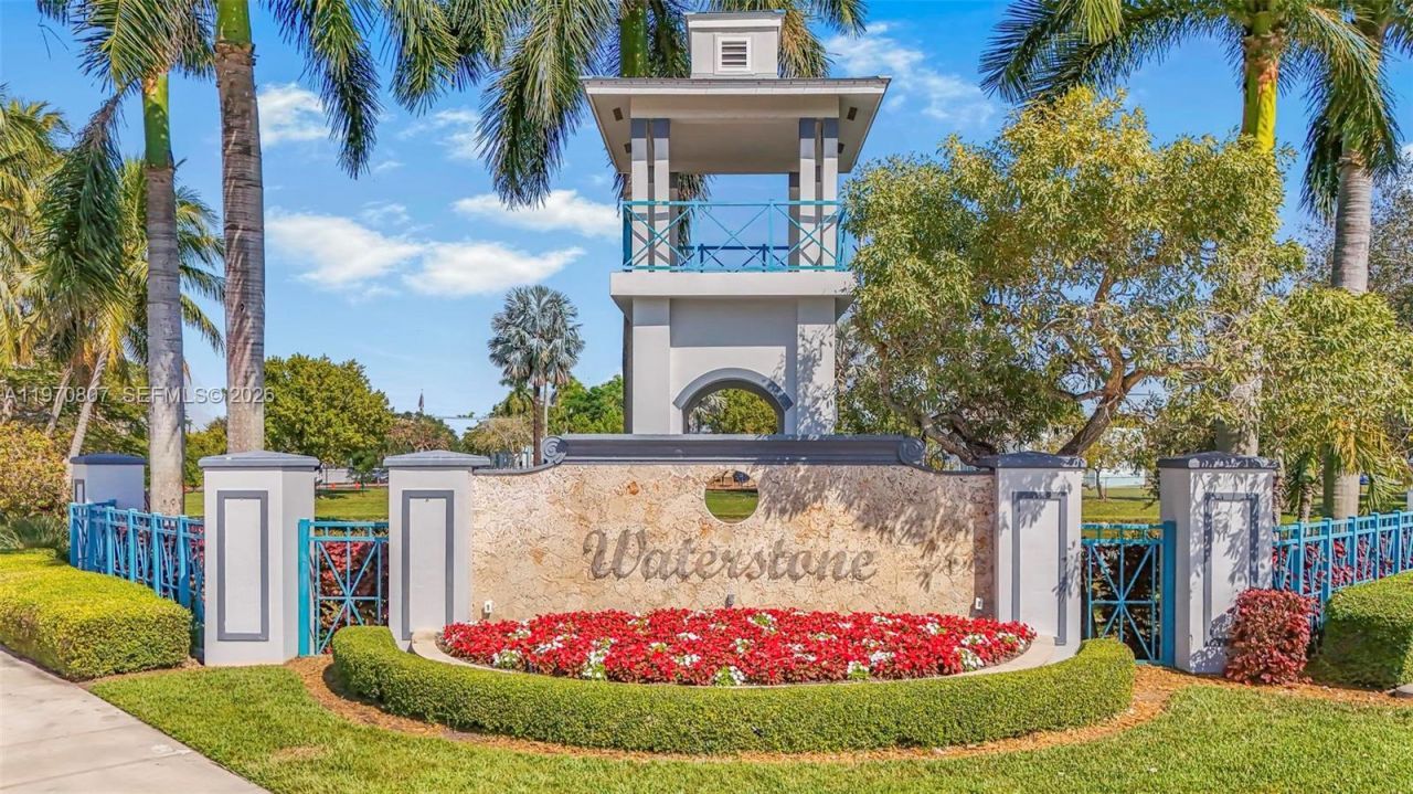 3736 NE 9 Ct , Homestead, FL 33033 Photo