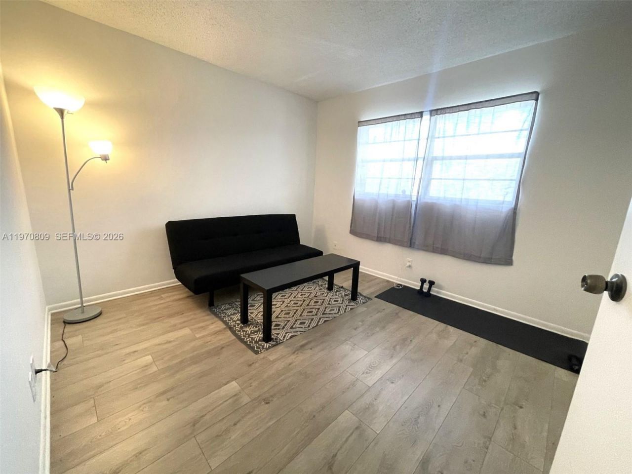 5102 NW 36th St, Unit 611, Lauderdale Lakes, FL 33319 Photo