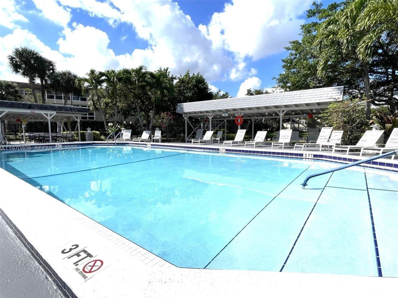 5102 NW 36th St, Unit 611, Lauderdale Lakes, FL 33319 Photo