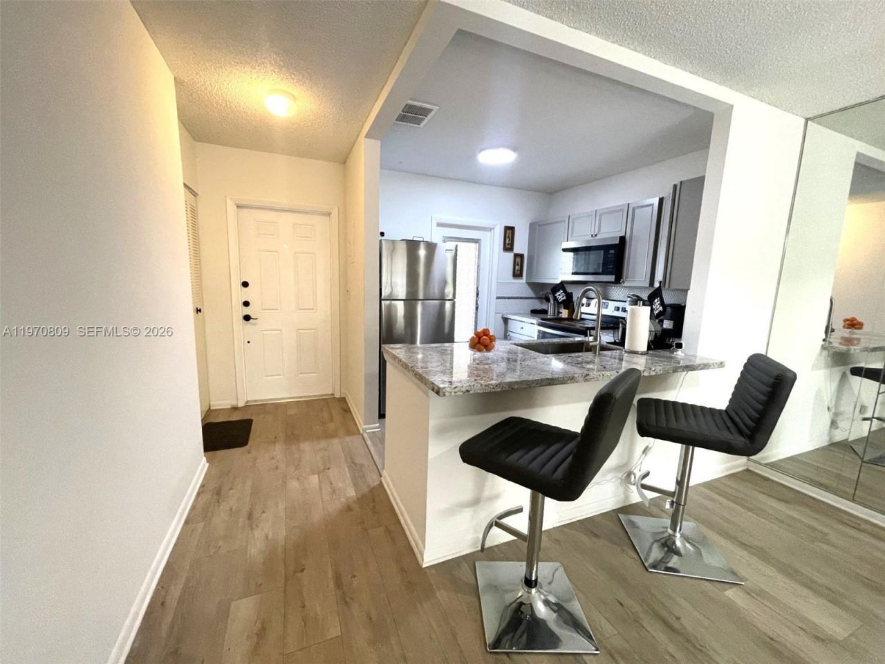 5102 NW 36th St, Unit 611, Lauderdale Lakes, FL 33319 Photo