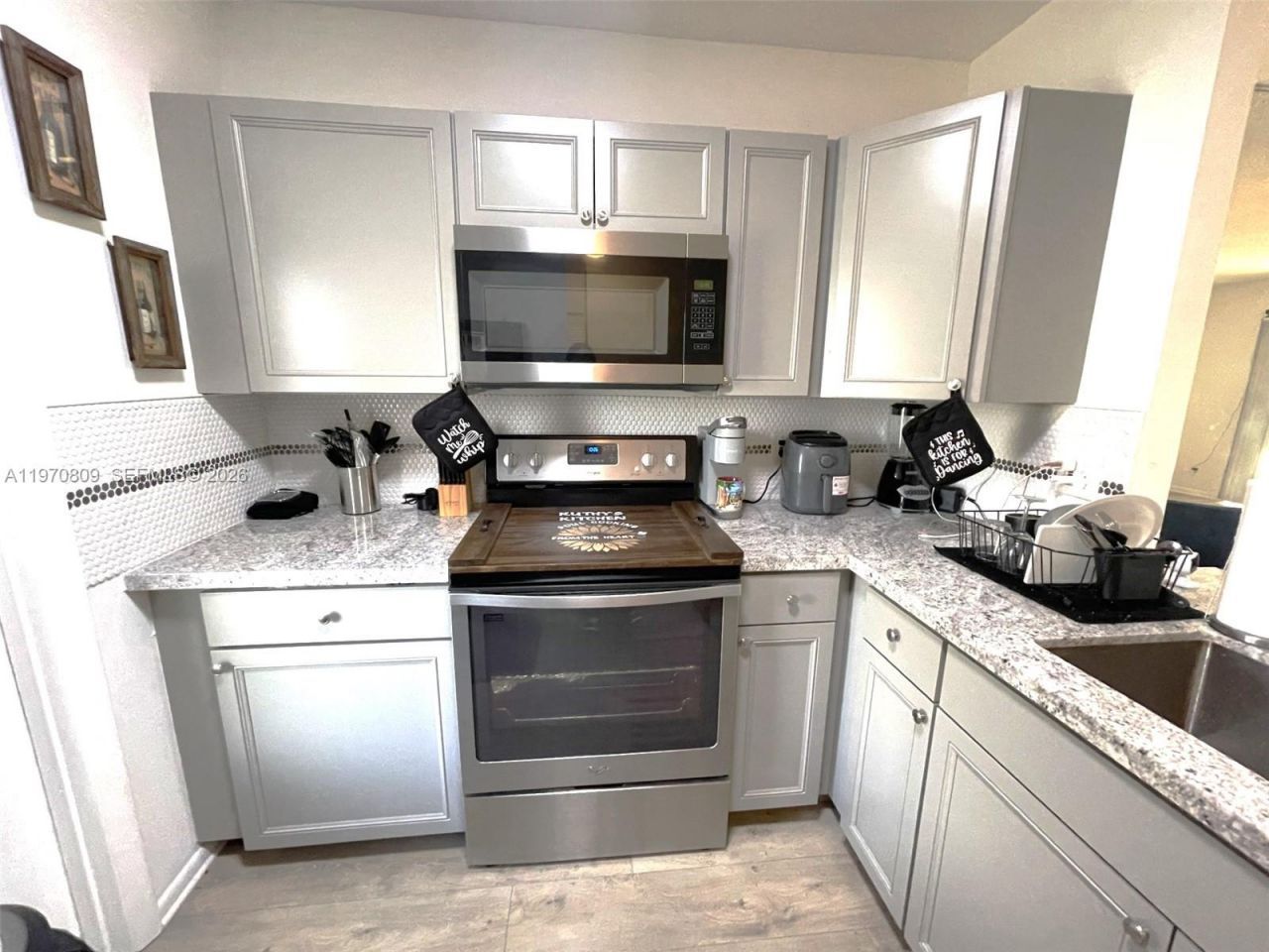 5102 NW 36th St, Unit 611, Lauderdale Lakes, FL 33319 Photo