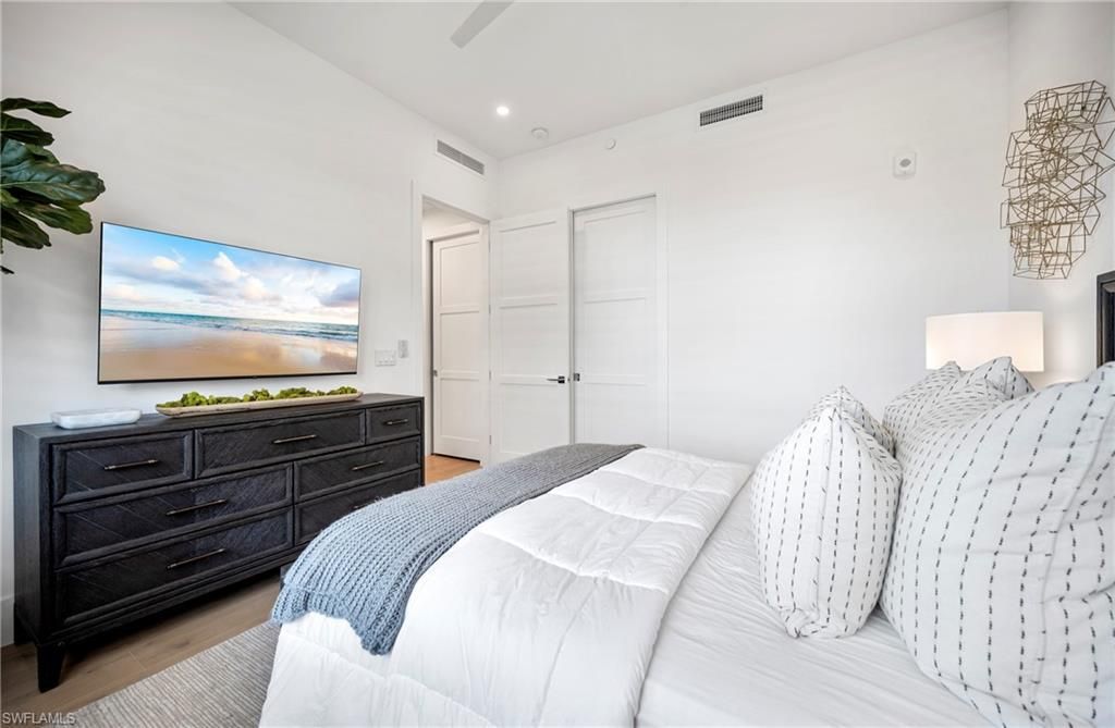 850 Central Ave, Unit 209, Naples, FL 34102 Photo