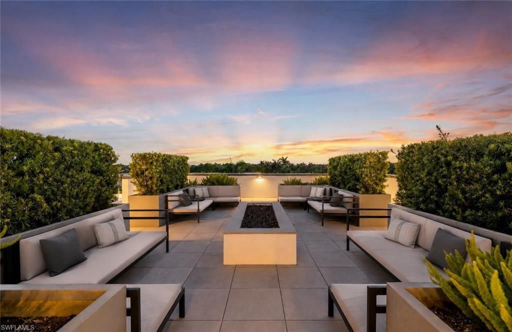 850 Central Ave, Unit 209, Naples, FL 34102 Photo