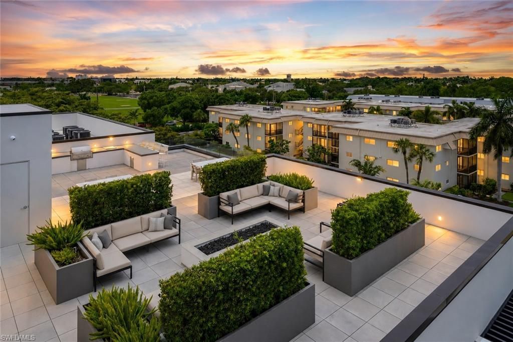850 Central Ave, Unit 209, Naples, FL 34102 Photo