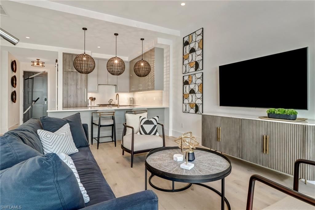 850 Central Ave, Unit 209, Naples, FL 34102 Photo