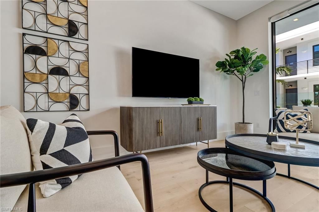 850 Central Ave, Unit 209, Naples, FL 34102 Photo