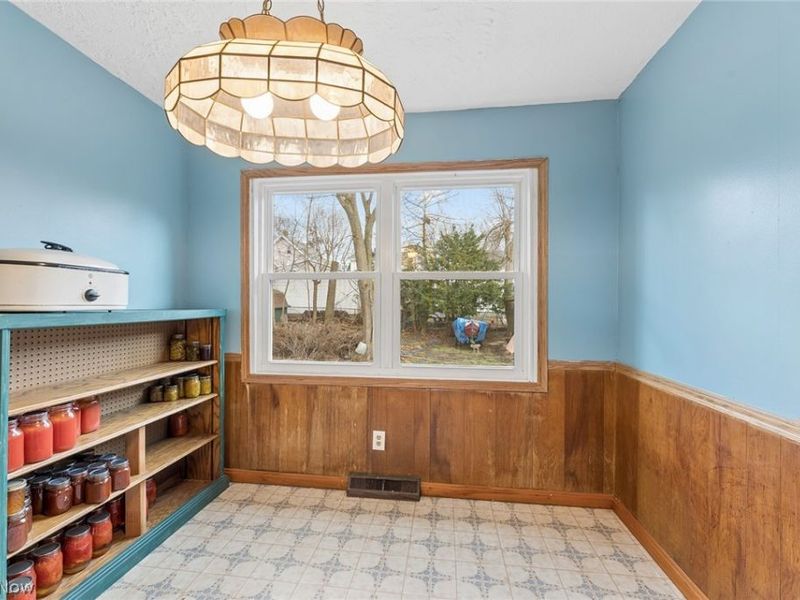 1091 Collinwood Avenue, Akron, OH 44310 Photo 7