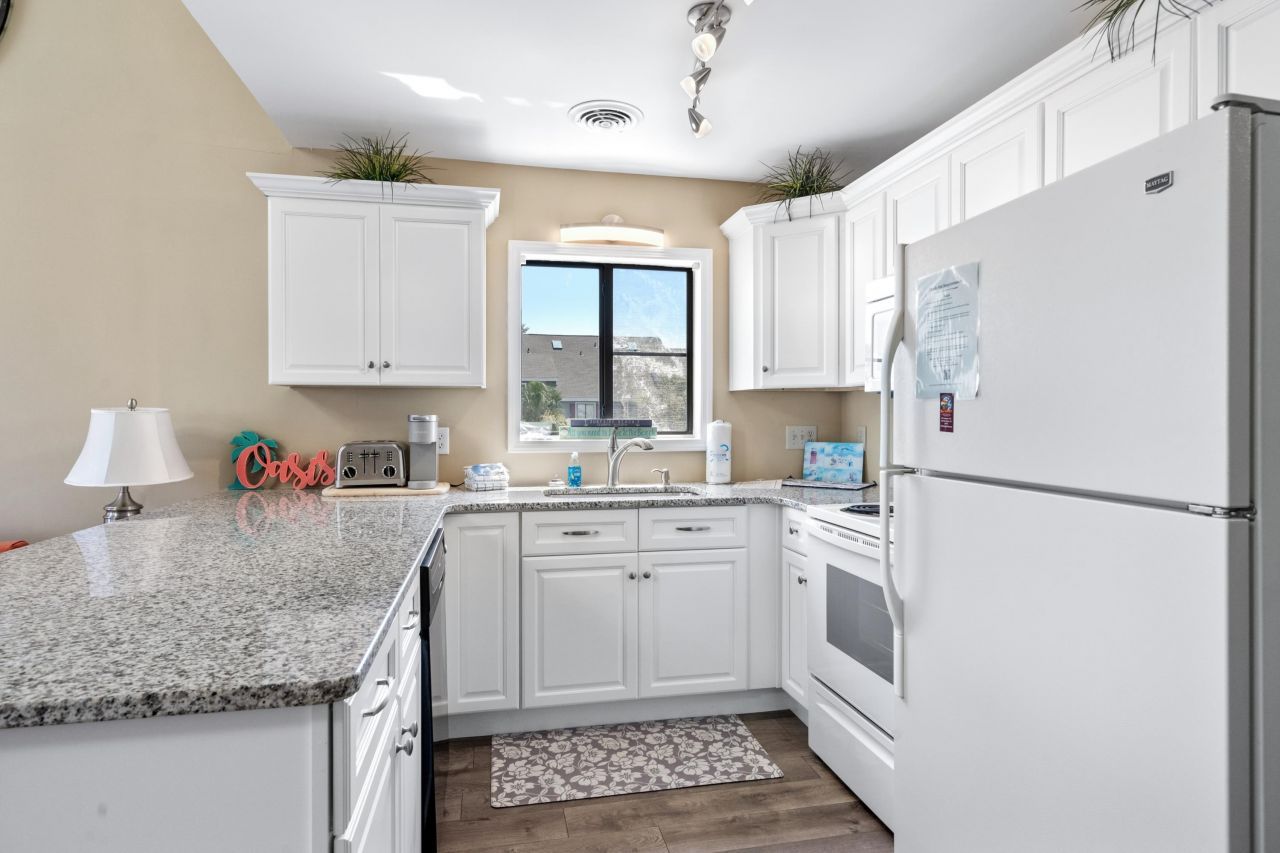 1850 Colony Dr. Photo 9