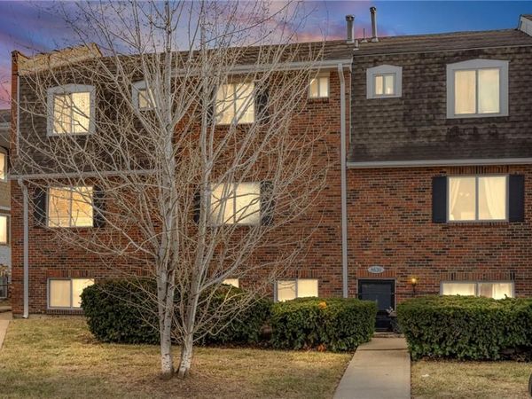 8630 W 85TH Street, Overland Park, KS 66212