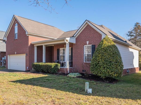 6944 Sunnywood Dr , Nashville, TN 37211