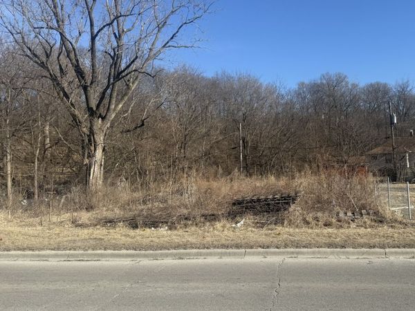 2209-11 S State Street, Lockport, IL 60441