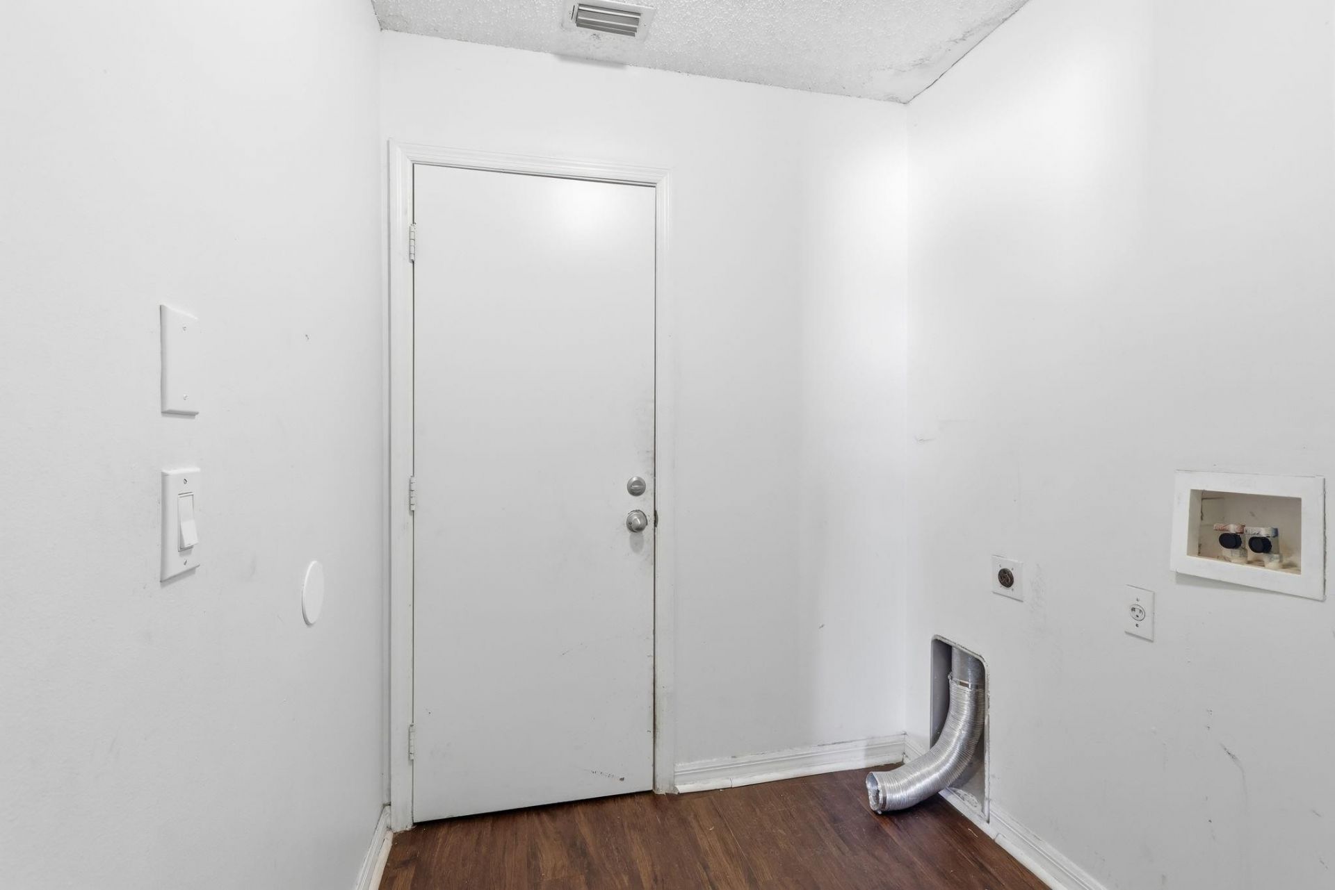 581 NW Goldcoast Ave, Port Saint Lucie, FL 34983 Photo