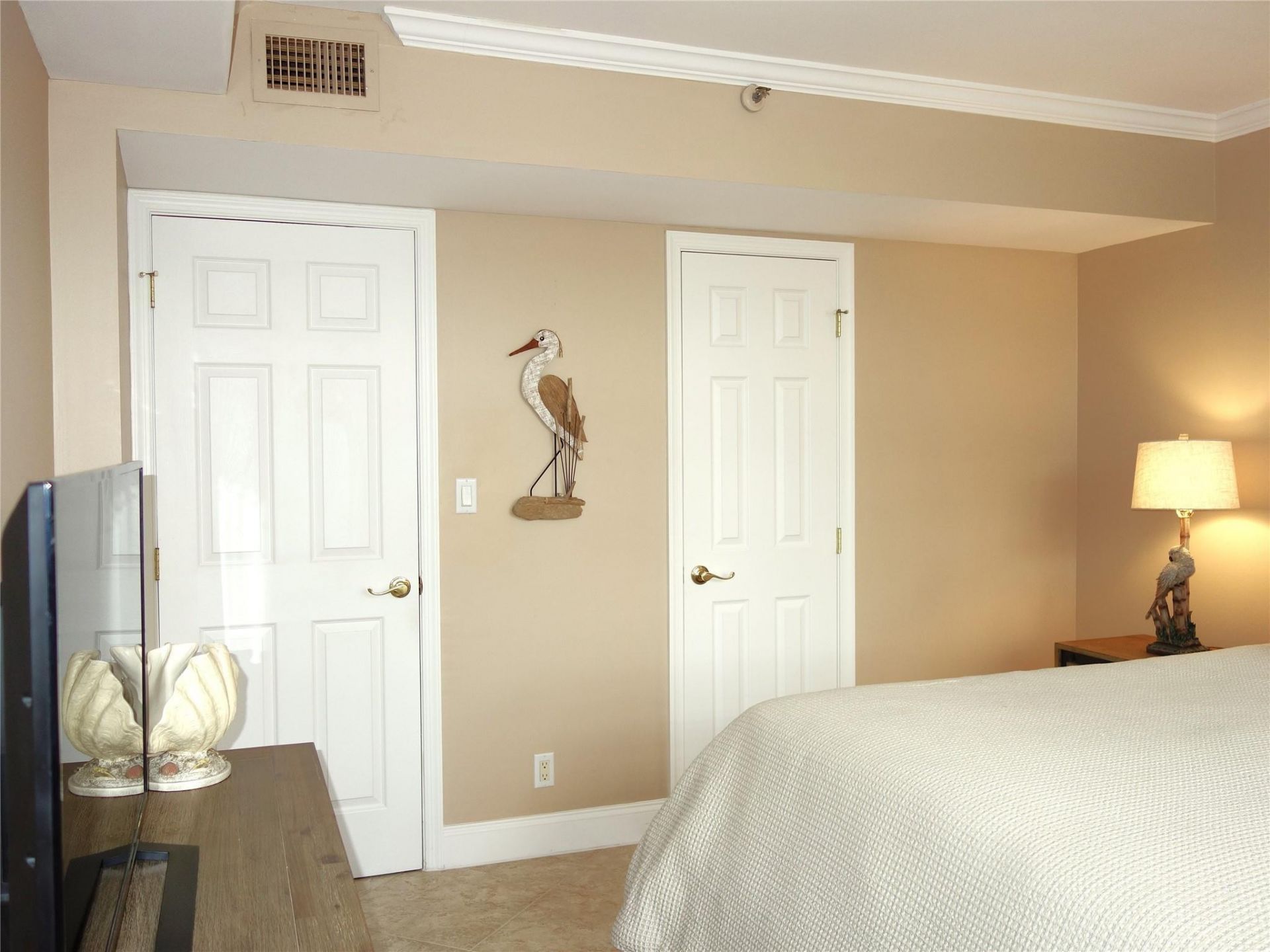 625 Oaks Drive, Unit 302, Pompano Beach, FL 33069 Photo