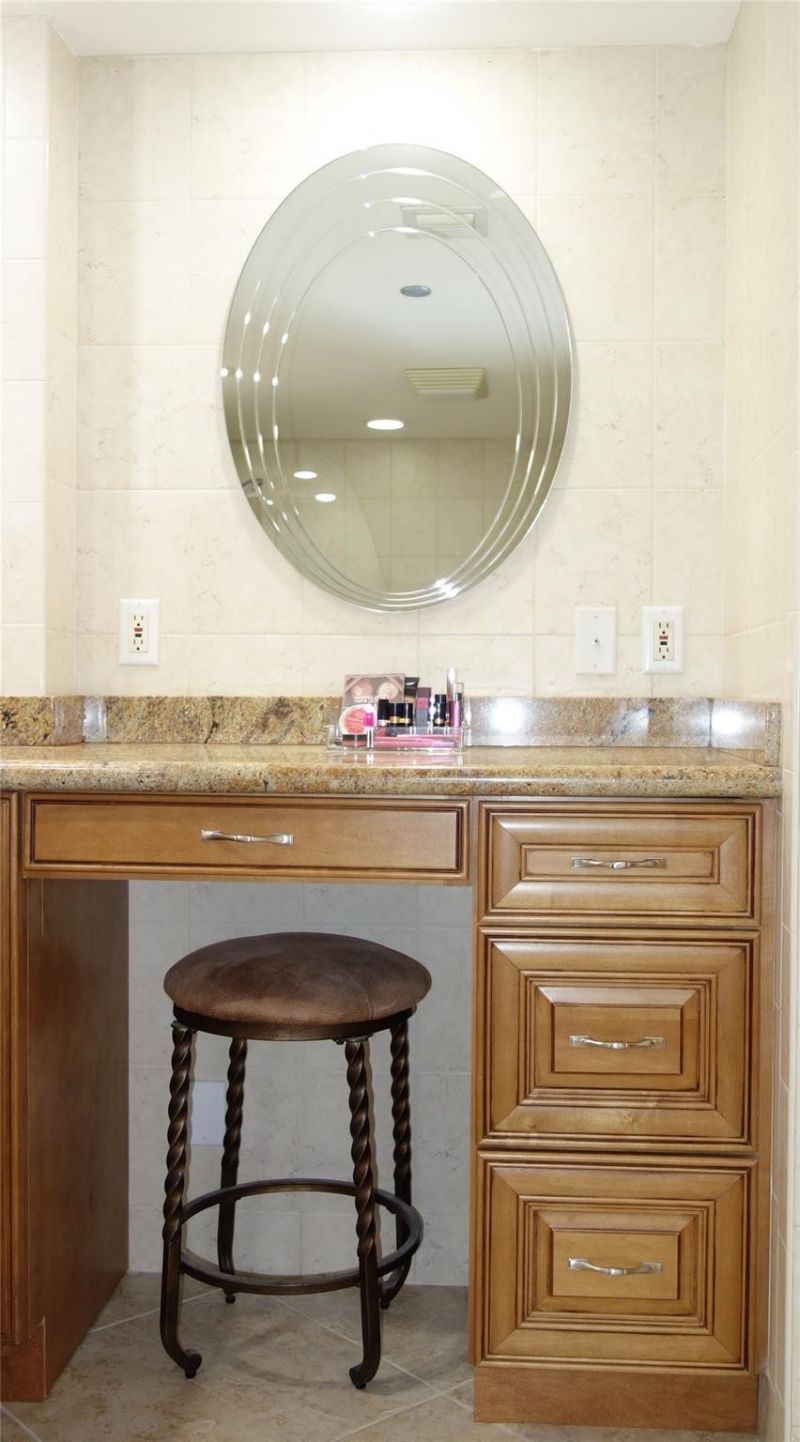 625 Oaks Drive, Unit 302, Pompano Beach, FL 33069 Photo