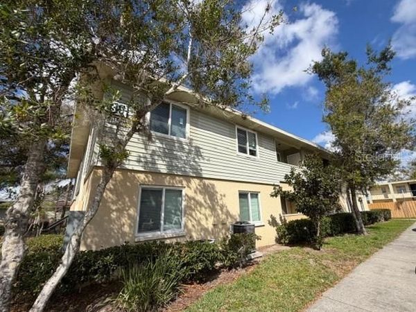 226 BERRY TREE PLACE, Unit 226, BRANDON, FL 33510