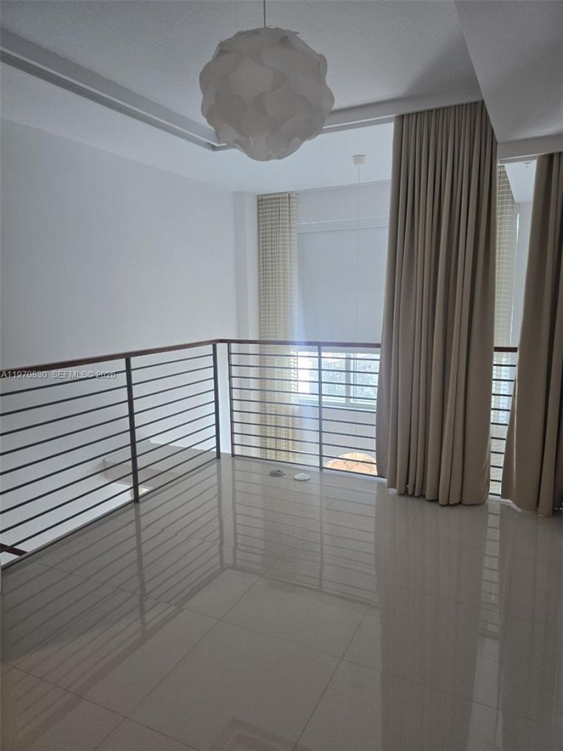 60 SW 13th St, Unit 3218, Miami, FL 33130 Photo