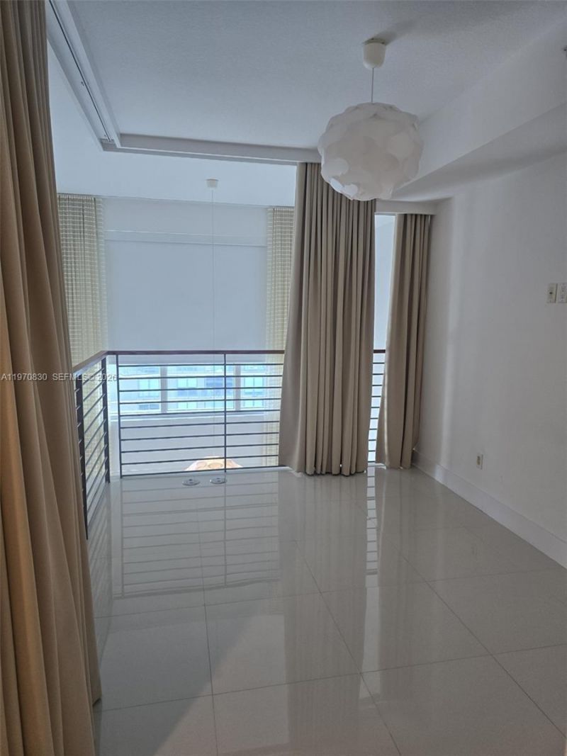 60 SW 13th St, Unit 3218, Miami, FL 33130 Photo