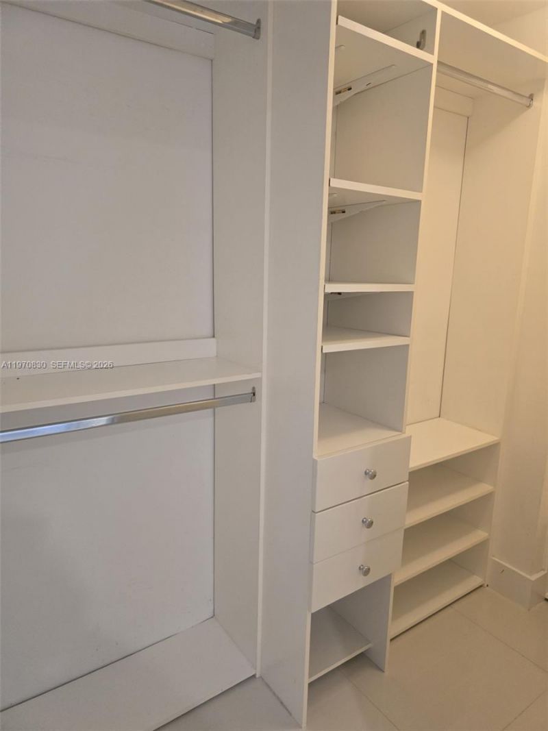 60 SW 13th St, Unit 3218, Miami, FL 33130 Photo