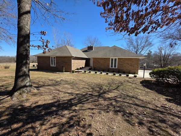 1950 State Highway B, Mansfield, MO 65704