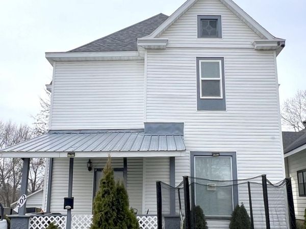 502 7th Street , Monett, MO 65708