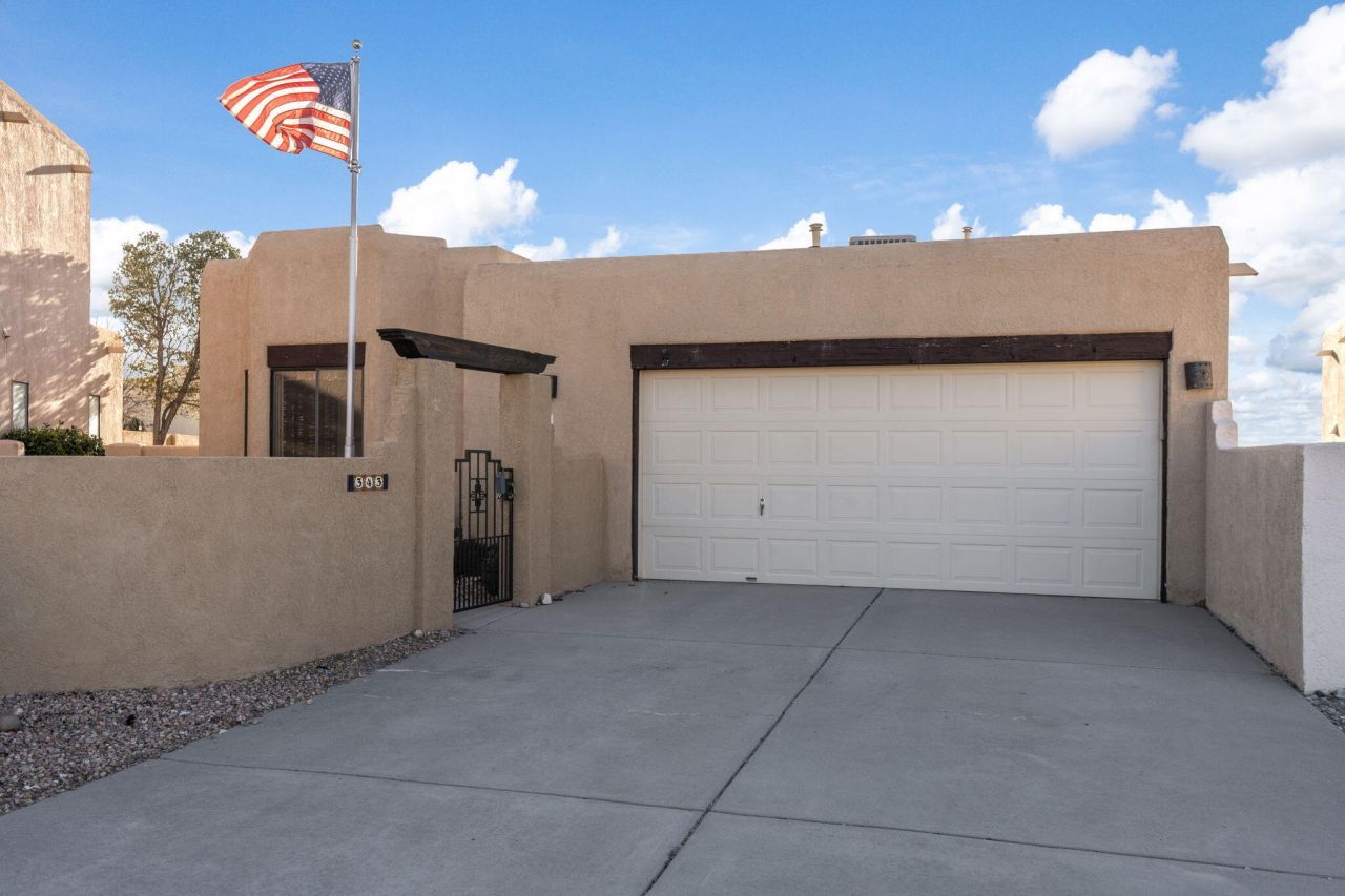 343 Serenity Court Se, Albuquerque, NM 87123 Main Photo