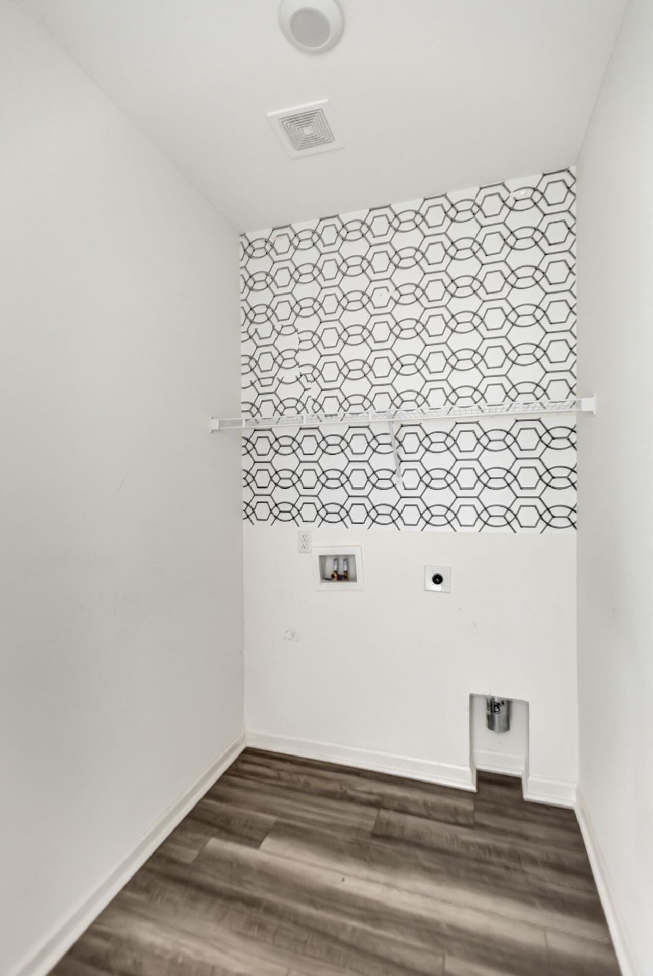 475 Pender Woods Drive Photo 19