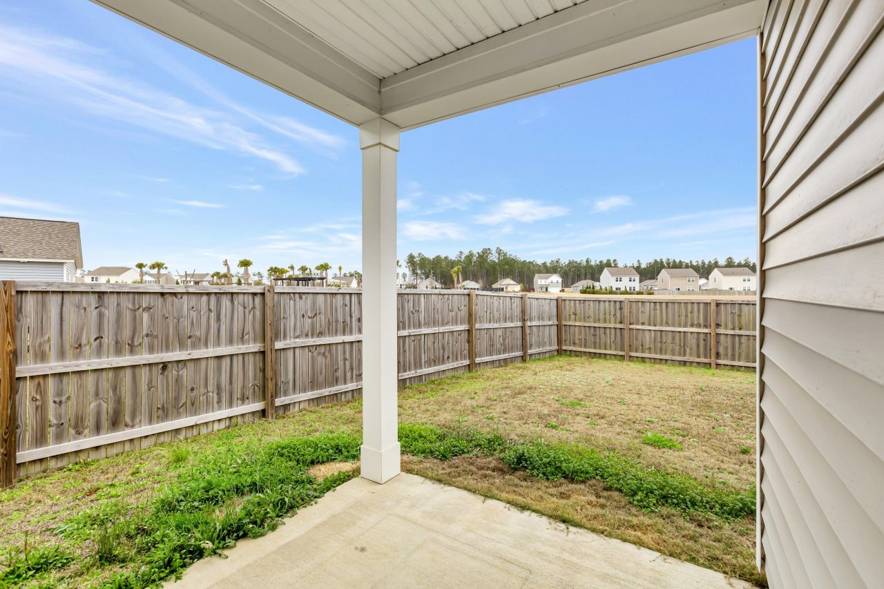 475 Pender Woods Drive Photo 21