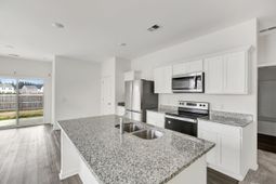 475 Pender Woods Drive photo 4