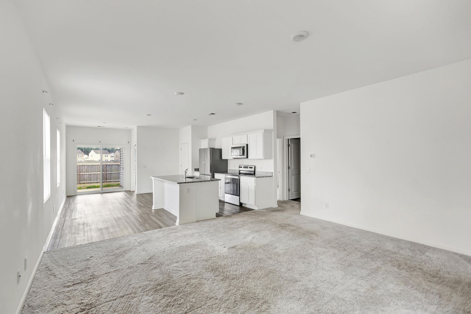 475 Pender Woods Drive Photo 5